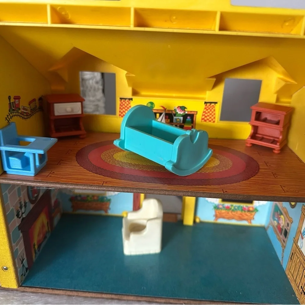 Vintage 1969 Fisher Price Little People Playhouse